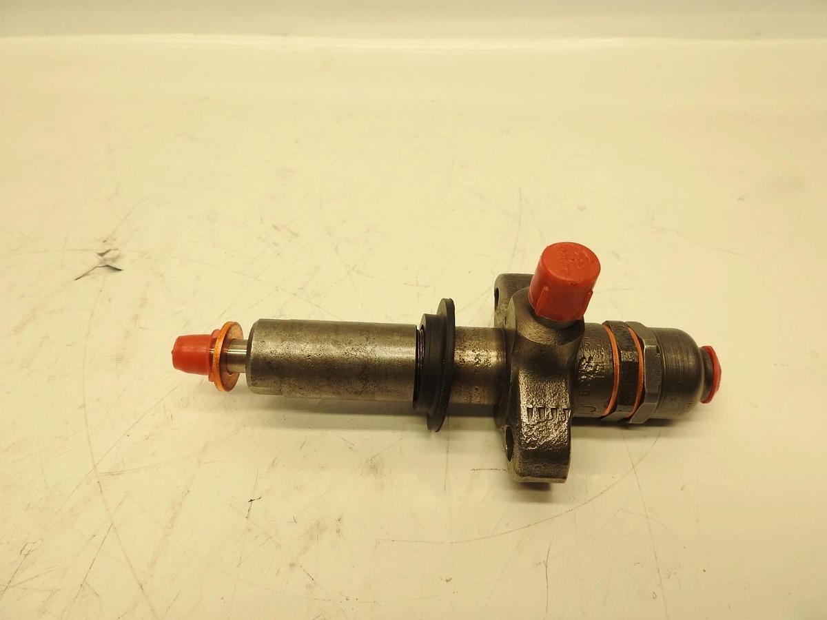 Remanufactured Fuel Injector Fits Massey Ferguson 210586