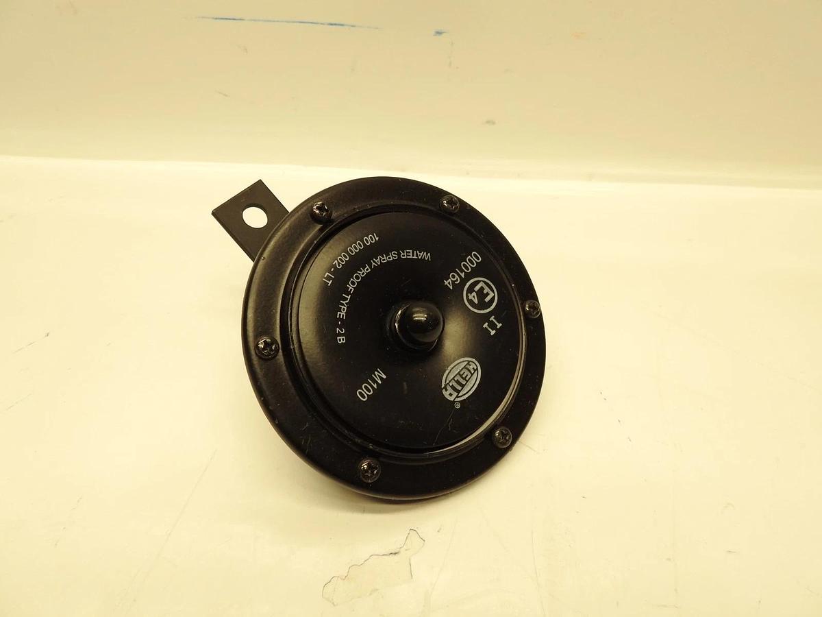 New Oem John Deere AXE60991 Horn, 12 Volt
