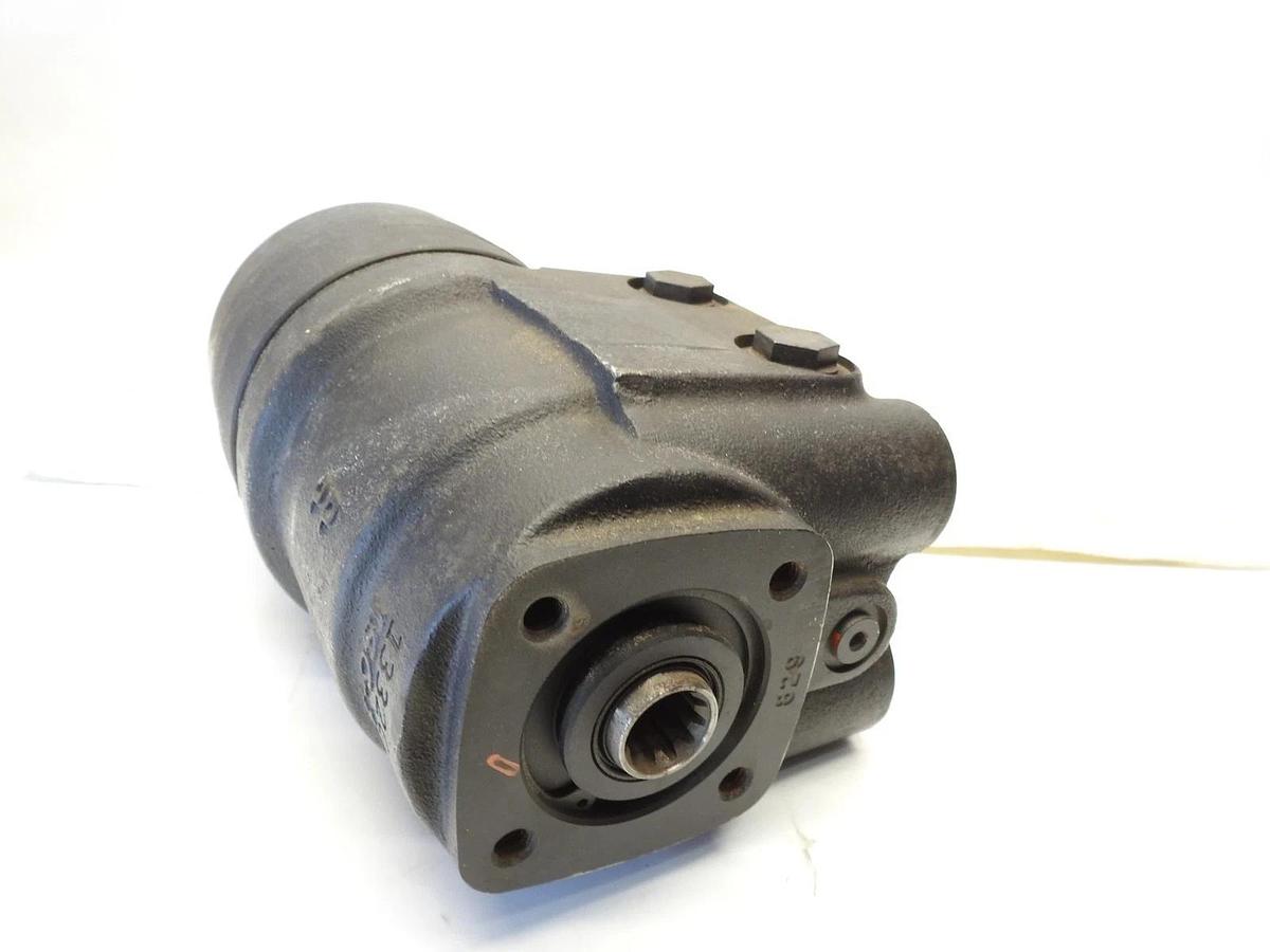 New Oem Eaton Char-Lynn 253-3088-004 Hydraulic Orbit Motor 2533088004