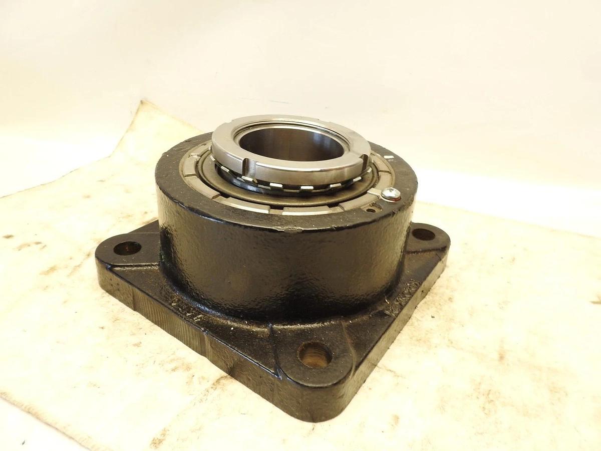 New Oem REXNORD MF9215 2-15/16" 4 Bolt Flange Roller Bearing
