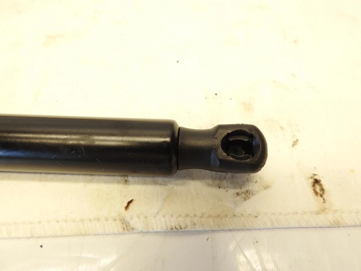 Lot Of 2 STABILUS 1442EW, 0700N Non-Locking Gas Spring (LIFT-O-MAT)