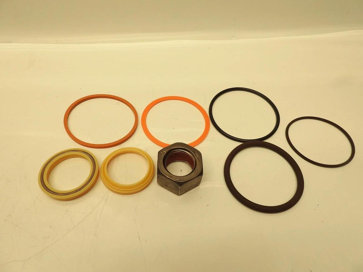 Genuine Bobcat 6806330 Tilt Cylinder Seal Kit For 773 S150 S160 S175 S185 S205