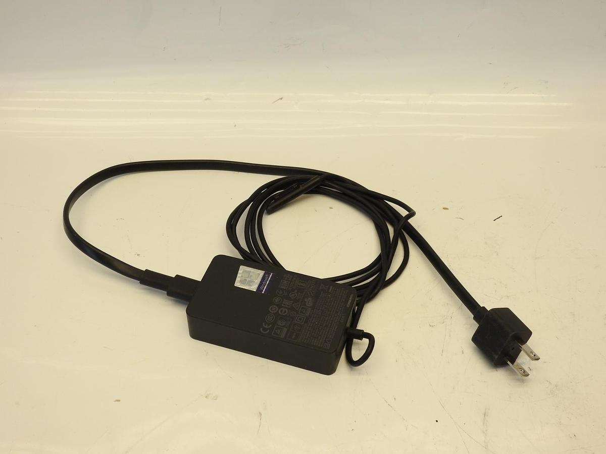 Genuine Microsoft Surface Pro 4 MICROSOFT 15V 2.58A AC ADAPTER HU10042-16085