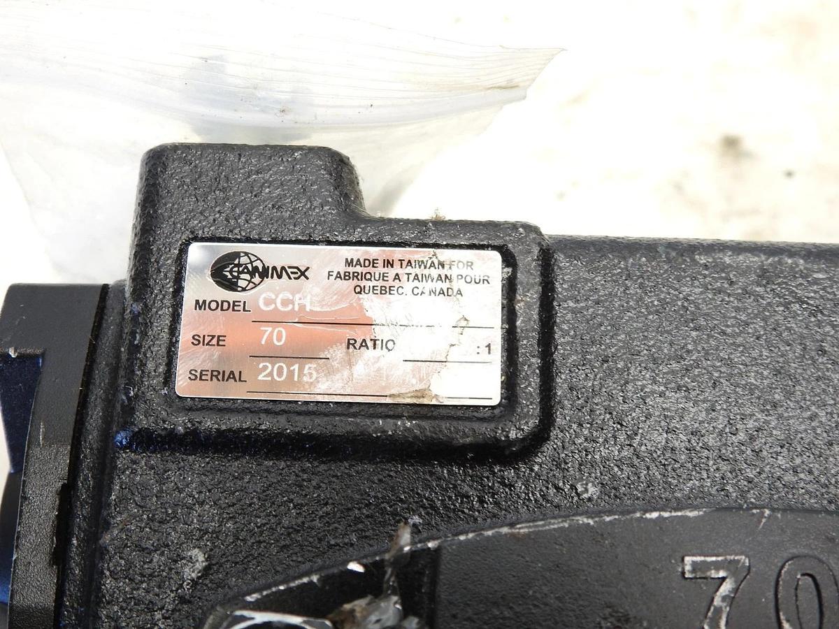 New Genuine Canimex CCH Gear Motor Reducer Size 70 Ratio 30:1