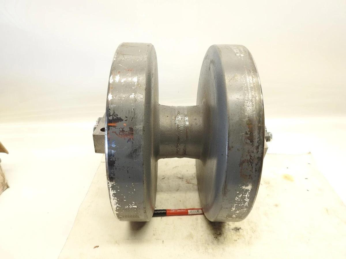 Genuine Takeuchi 0691300022 Track Roller (B) Sub Assembly For TL12R2 TL12V2 Mach