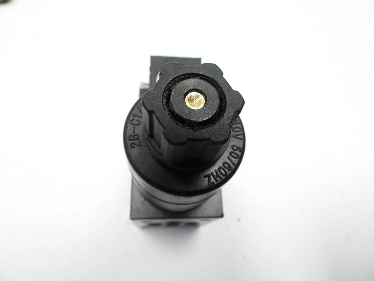 NEW HE&M SAW P-007901-022-00 SOLENOID VALVE