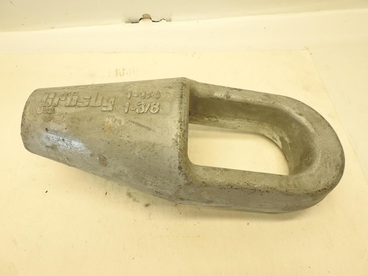 Crosby 1 1/4 1 3/8  5XC Closed Metal Filled Steel Wire Rope Socket Zinc Surface