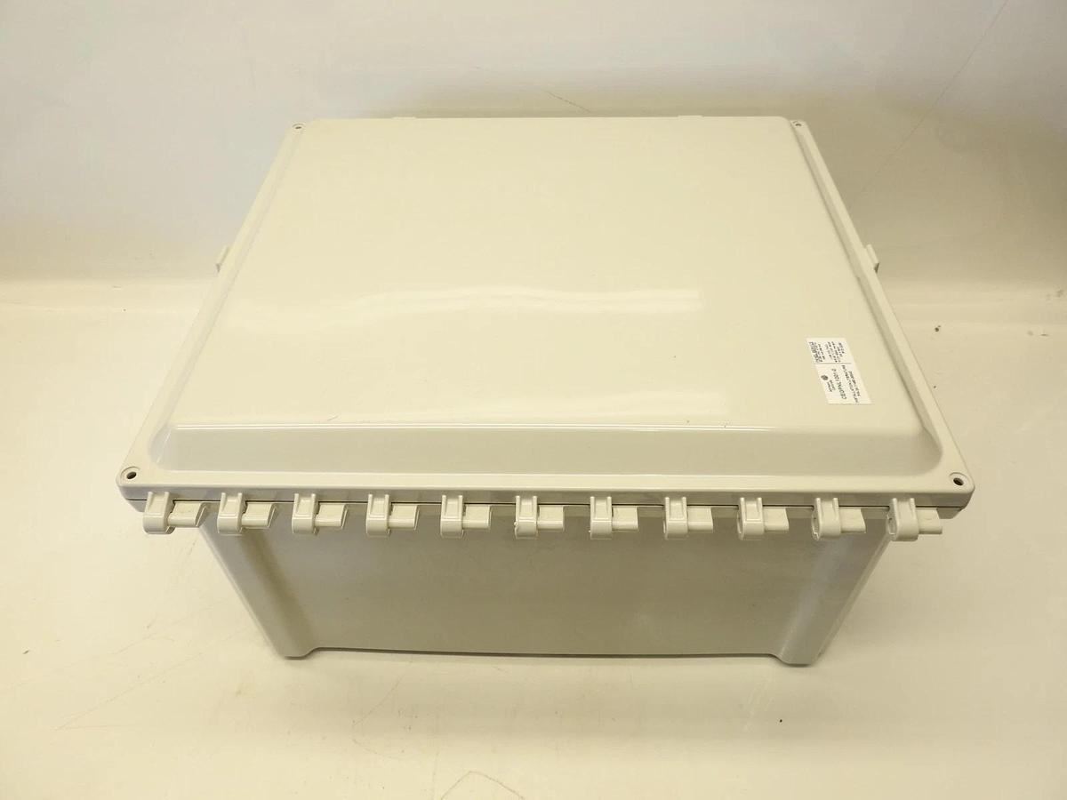 Johnson ENCLOSED control panel SE-CEGPNL 1001-0 & JC-TMR2400-0 Controllers, NEW