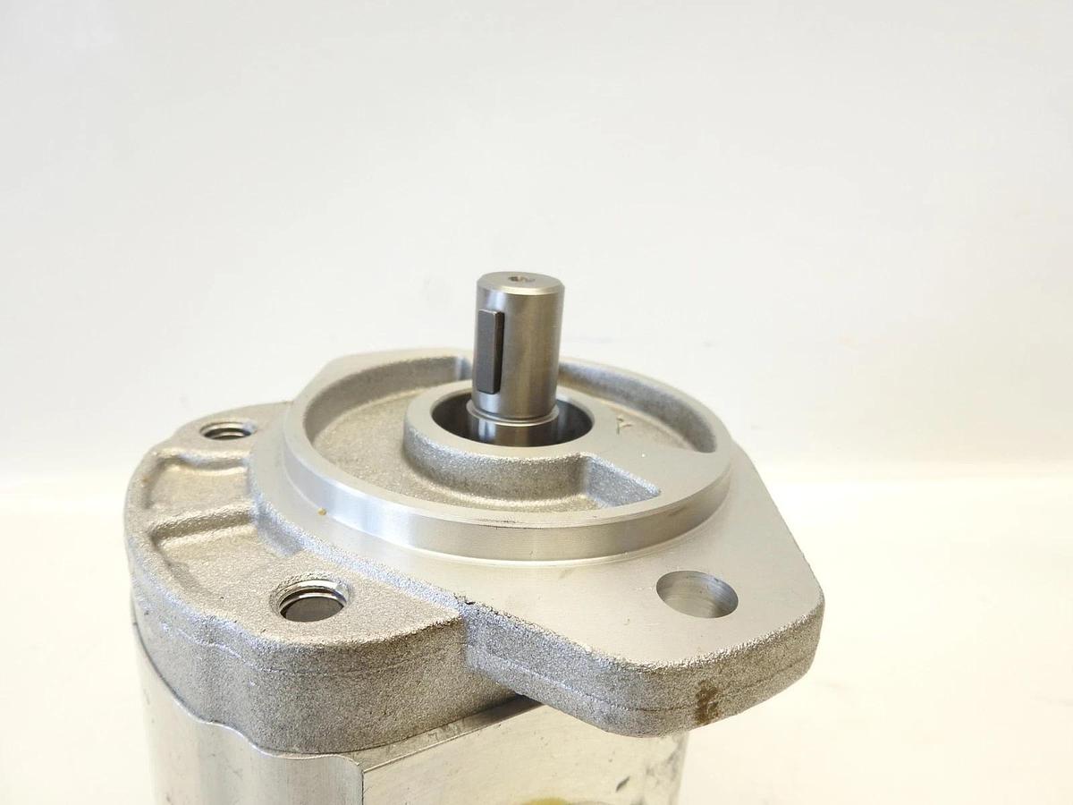 New Genuine Oem EZGO Cushman Jacobsen 4345447 Hydraulic Pump Motor