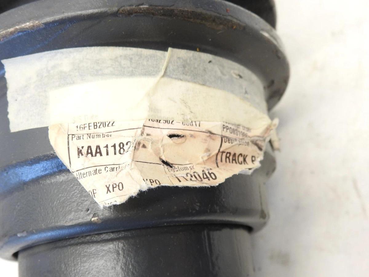 New Genuine Oem Case CNH Industrial Top Carrier Track Roller KAA11820