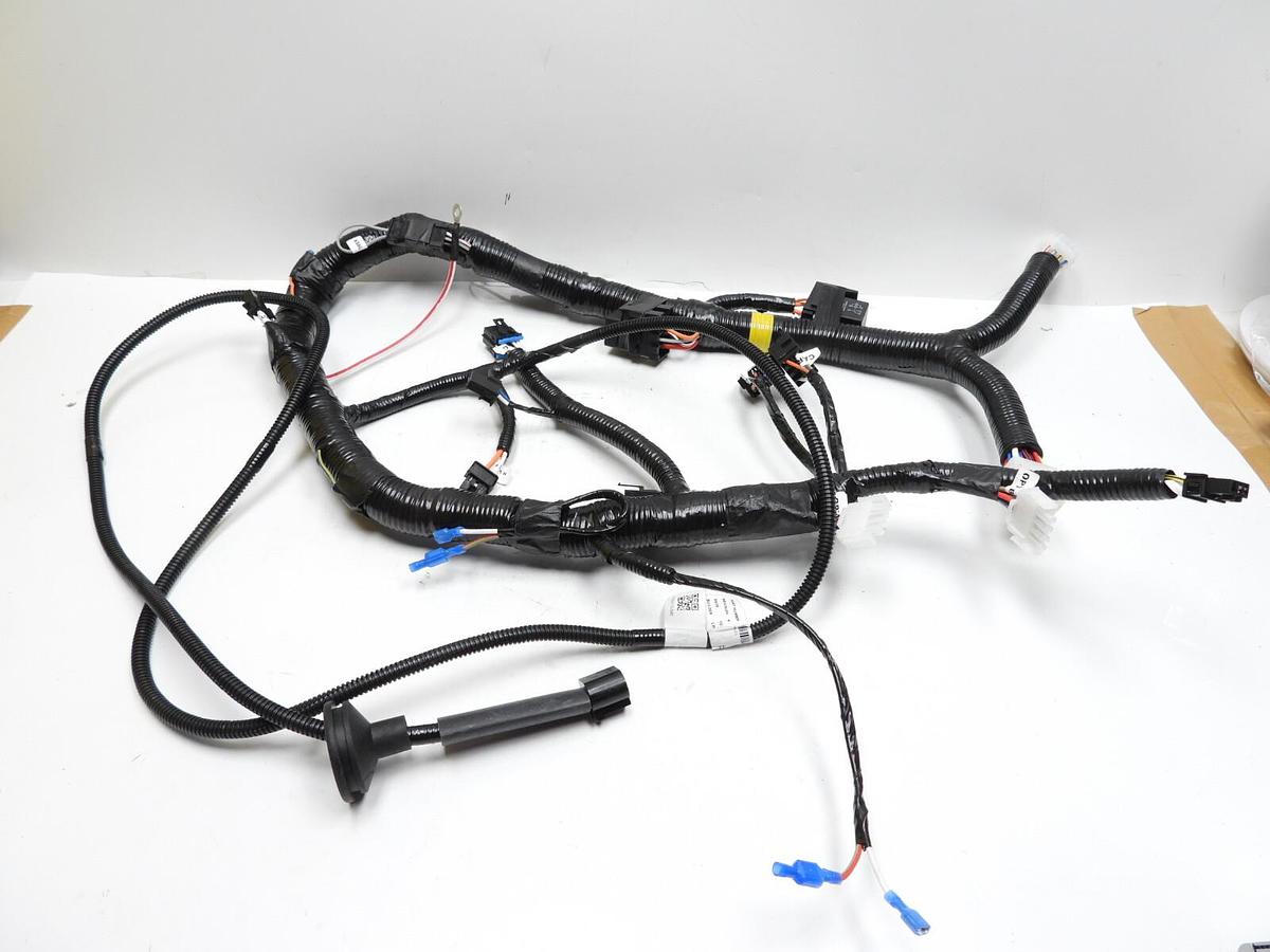 NEW OEM 098084203 HARNESS INSTRUMENT PANEL FREIGHTLINER W0E65115-S57