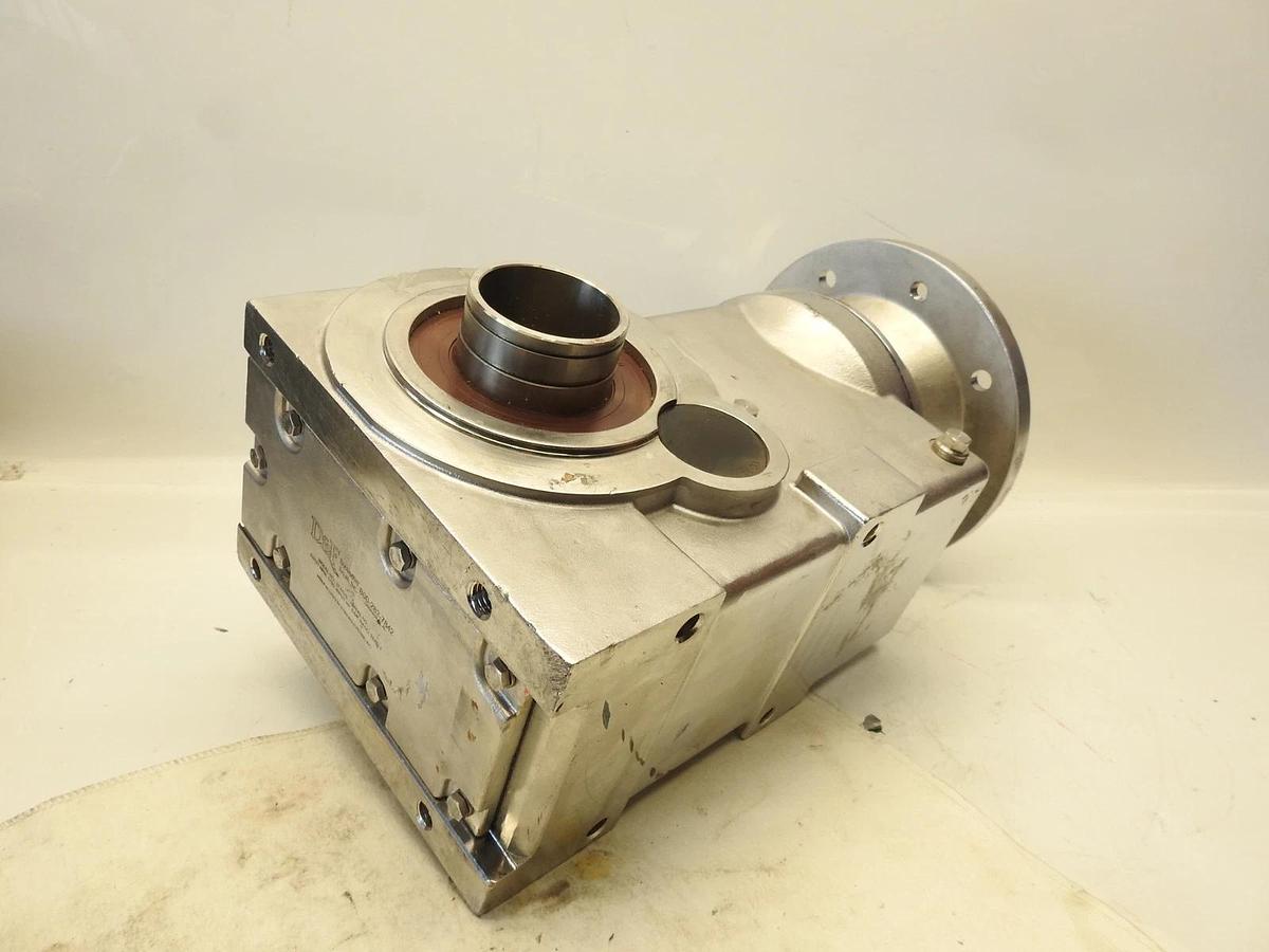 New D&F Equipment GearBox 37.6SJ3 1750 Input RPM 5.64HP 32 to 1 Ratio