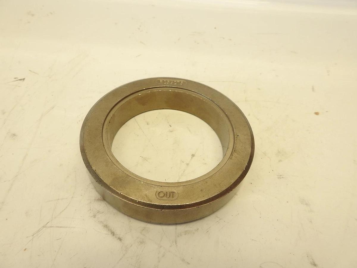 New Oem John Deere R256275: MFWD Clutch Retainer