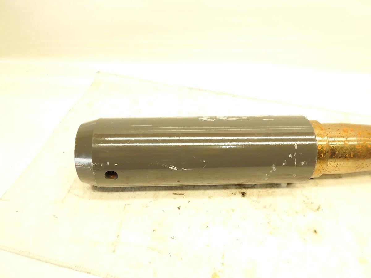 AGCO 700141731 Spindle For Massey Ferguson MF 2170 MF2290  MF 2170XF
