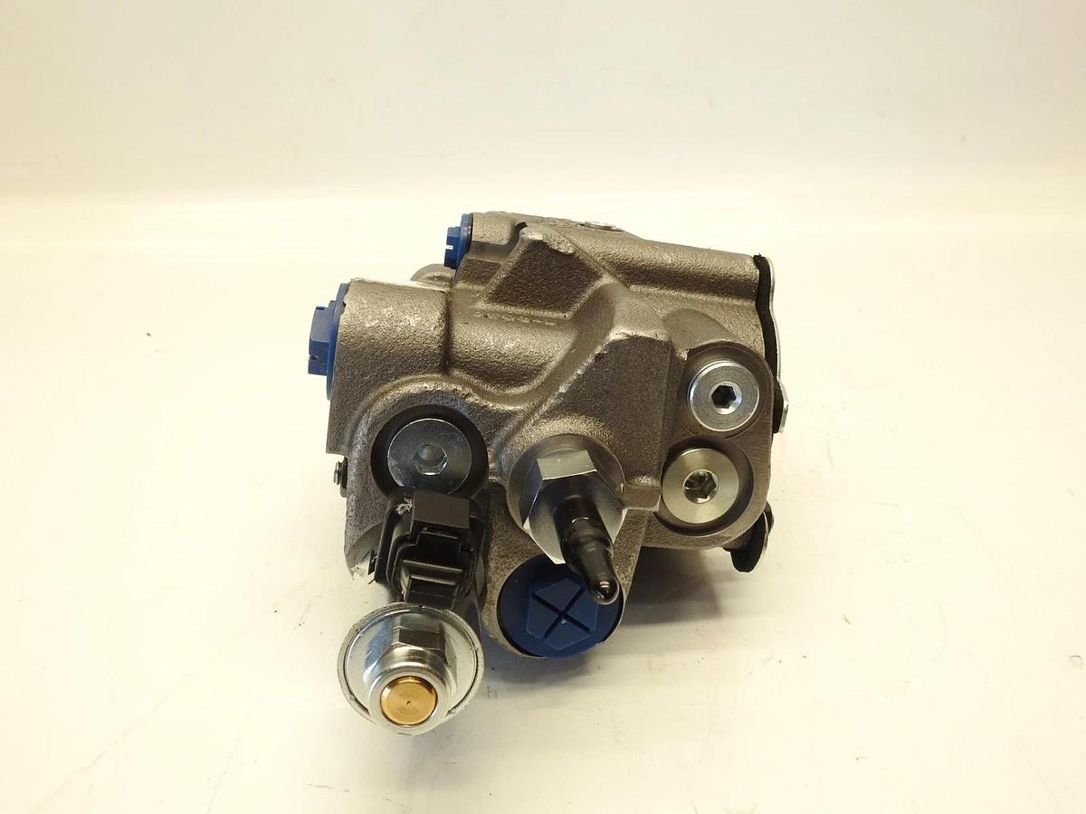 New Oem Husco 4358211M2 Hydraulic Valve