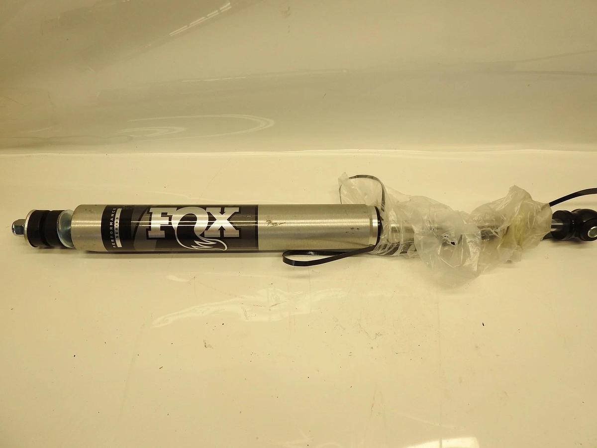 FOX 980-24-651 2.0 Perf. Series Rear Shock for 97-03 Ford F-150 2WD w/0-2" Lift