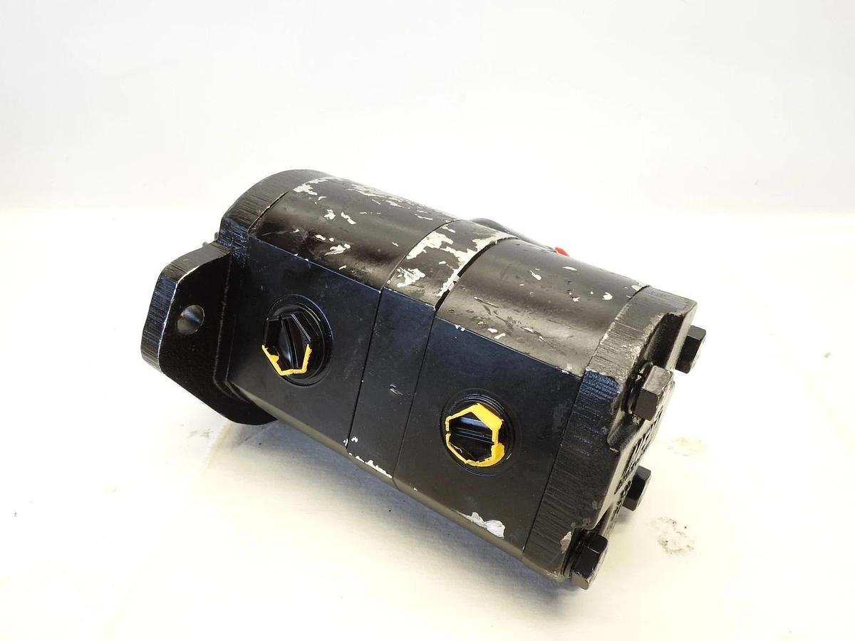 New Oem John Deere RE73947, Hydraulic Pump