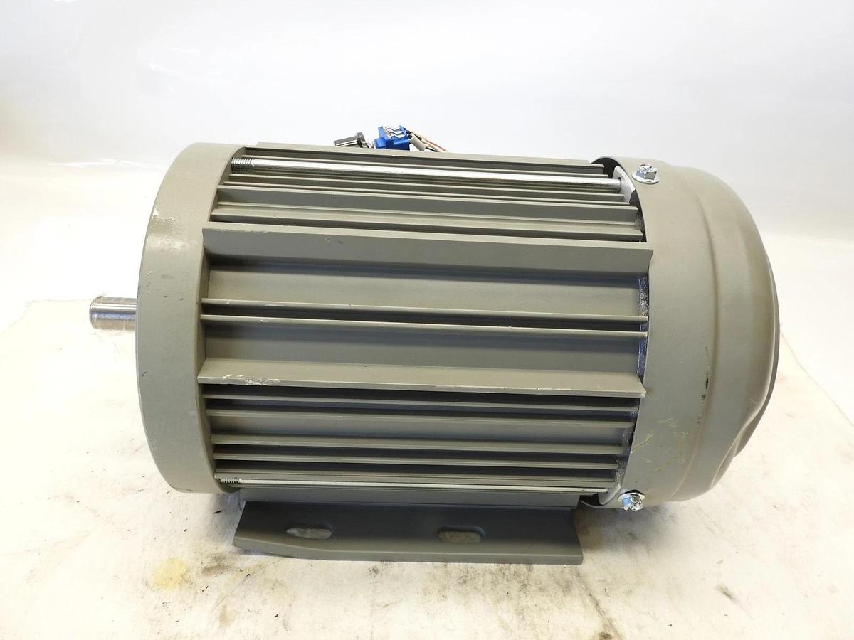 Vyper Brushless DC Fan Motor 045070018N35C  400-3000 RPM Phase 1 220V 750W
