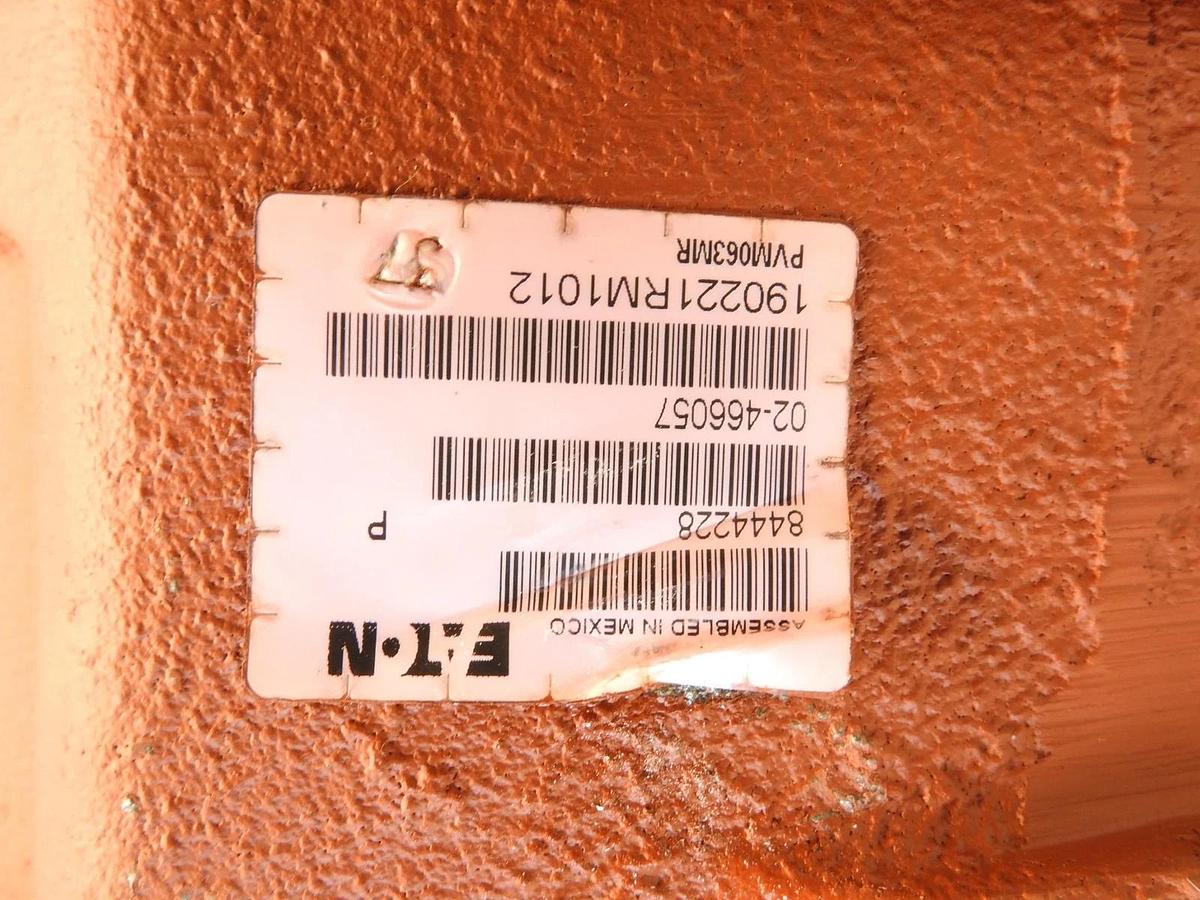 OEM EATON VICKERS PVM063MR VARIABLE DISPLACEMENT PISTON PUMP