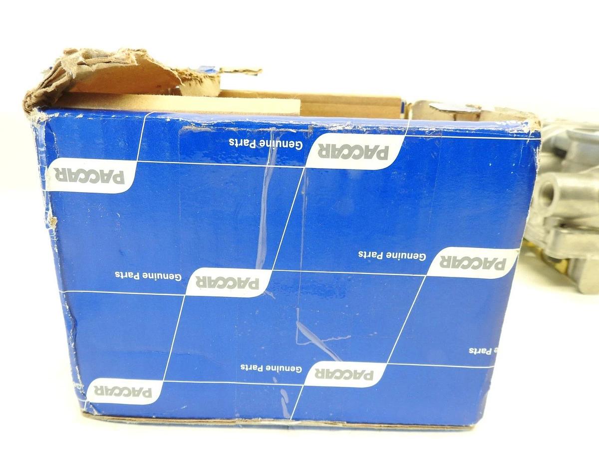 Genuine Paccar Peterbilt Lift Axle Valve 5040-311-01 504031101
