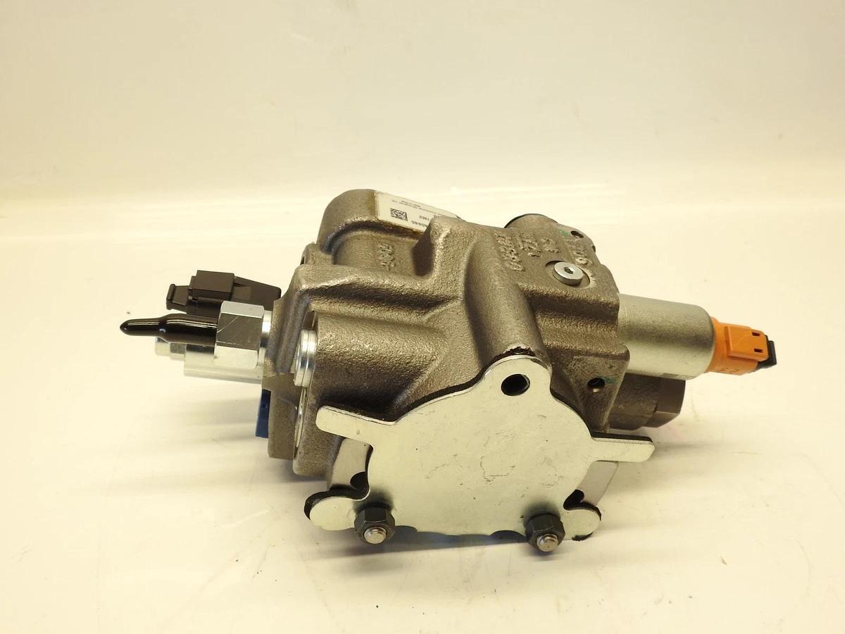 New Oem Husco 4358211M2 Hydraulic Valve