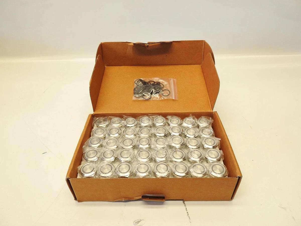 Lot Of 40 Mouser PV4F2B0SS-335 E-Switch EG5293-ND
