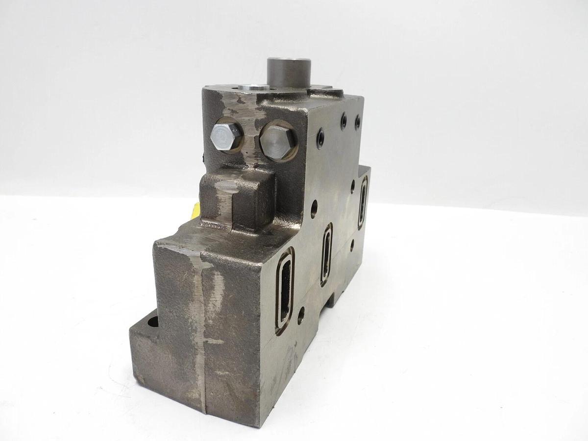 New Valve Section 463 0650 062421 0651902