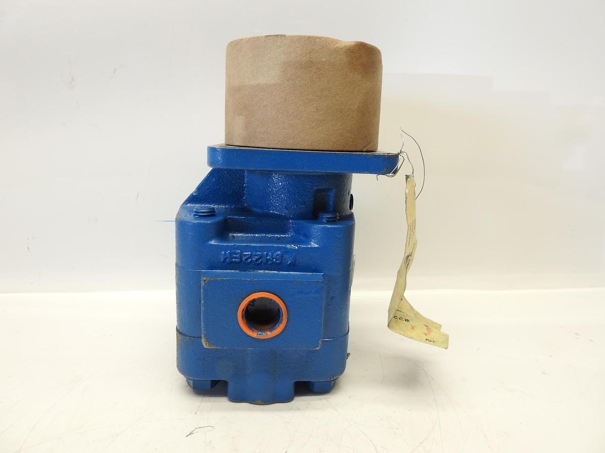 New Oem Permco M2100A831LDHE10-32 Hydraulic Gear Pump Motor 2100 Series