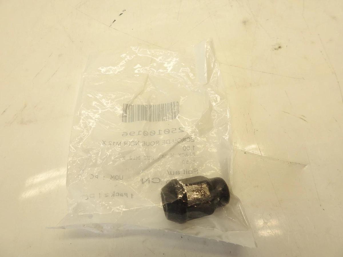 Can Am Maverick X3 black wheel lug nut 12m X 1.50 Set of 5 #250100196
