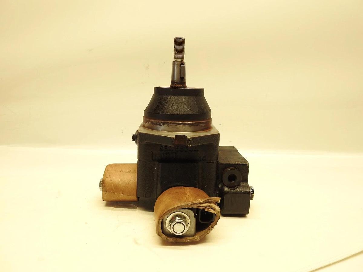 New Oem John Deere AT468551 Hydraulic Motor, Motor, Fan Fits: 640L-II 643L-II 84