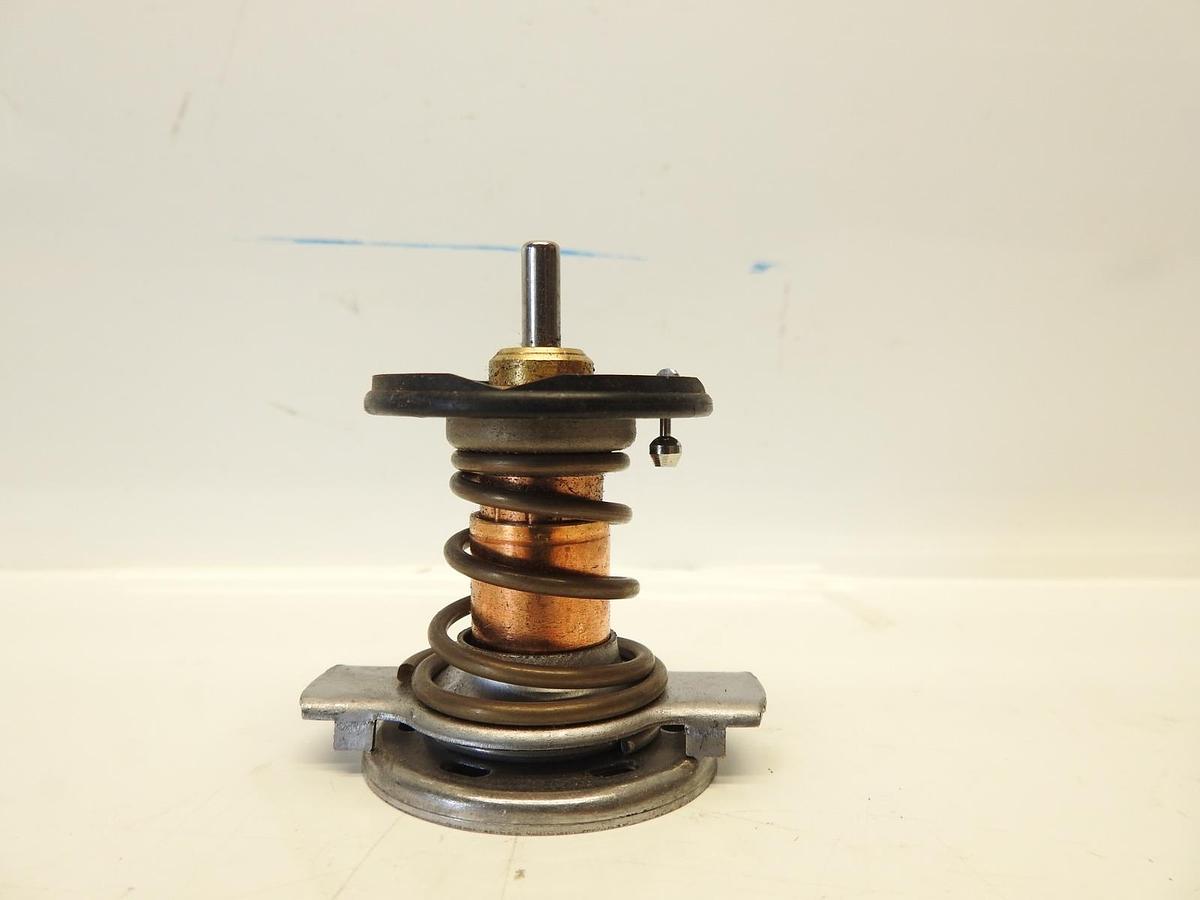 New Single Coolant Thermostat for Ford 08-10 6.4L Powerstroke