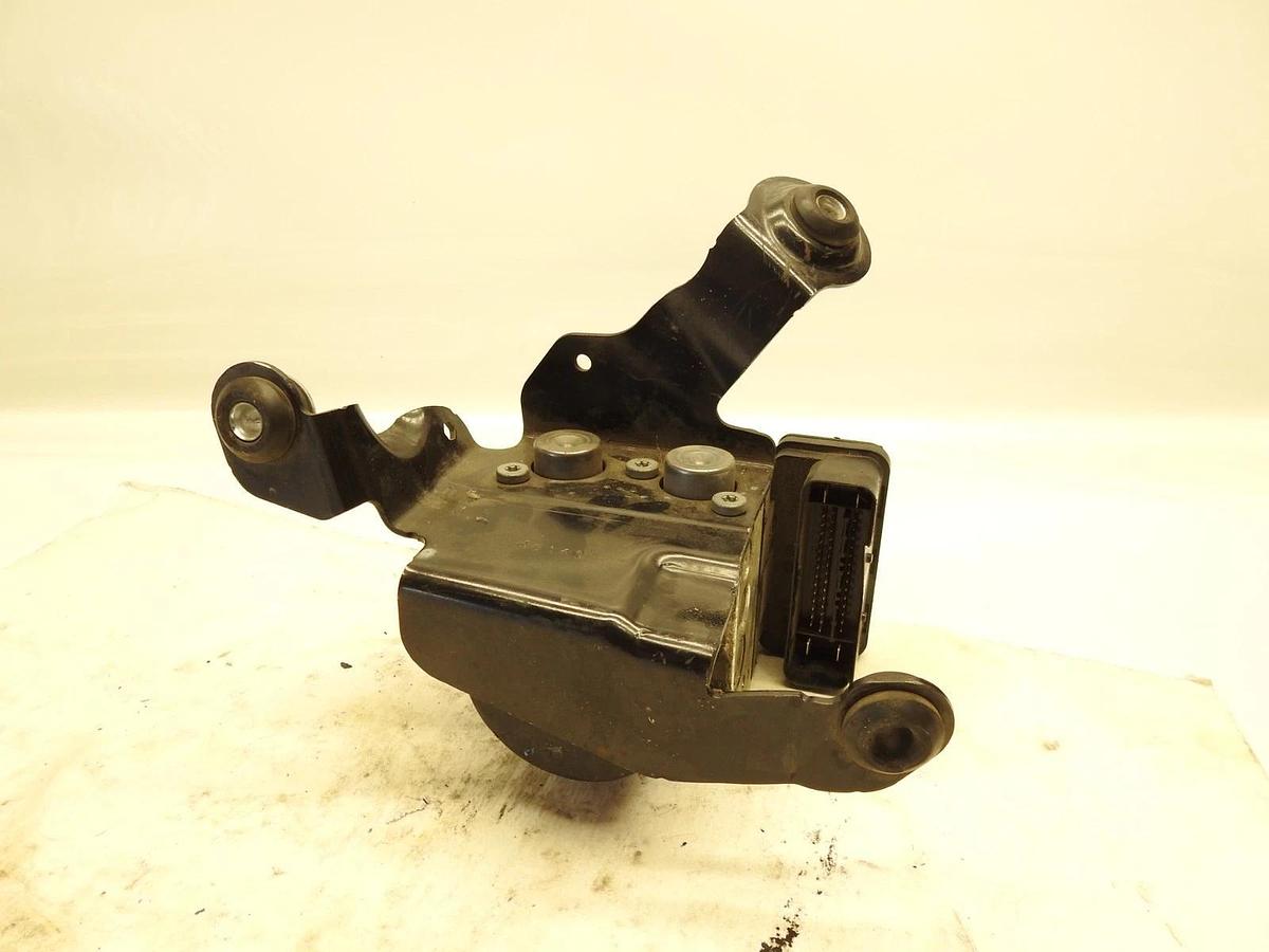 AS IS OEM 17-18 Cadillac XT5 ABS Anti-Lock Brake Pump Module Unit 84088015