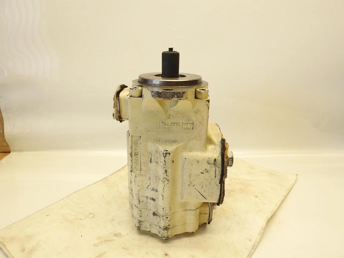 New Oem Atlas Copco 393340 Hydraulic Motor 262310039048 93448566