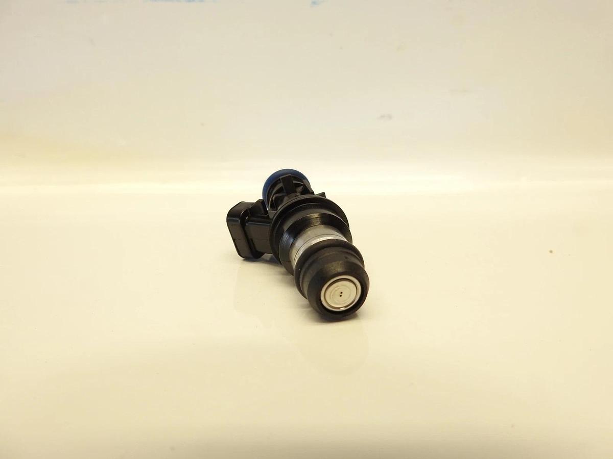Standard Motor Products FJ315 Fuel Injector 99-07 GM Chevy GMC Truck 4.8L 5.3L 6