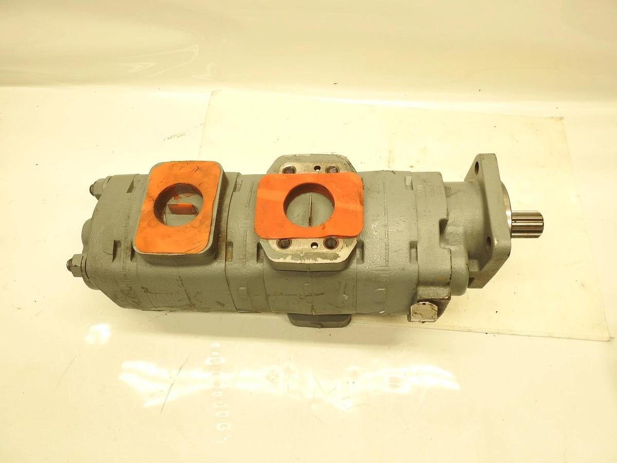 NEW OEM PARKER 323-9130-046 COMMERCIAL INTERTECH HYDRAULIC TRIPLE GEAR PUMP