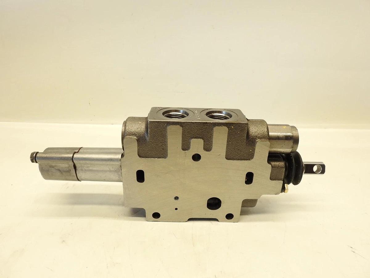 New Oem Cat 124-8816 Hydraulic Valve Section Fits: 436C 416C 438C 426C 428B 428C