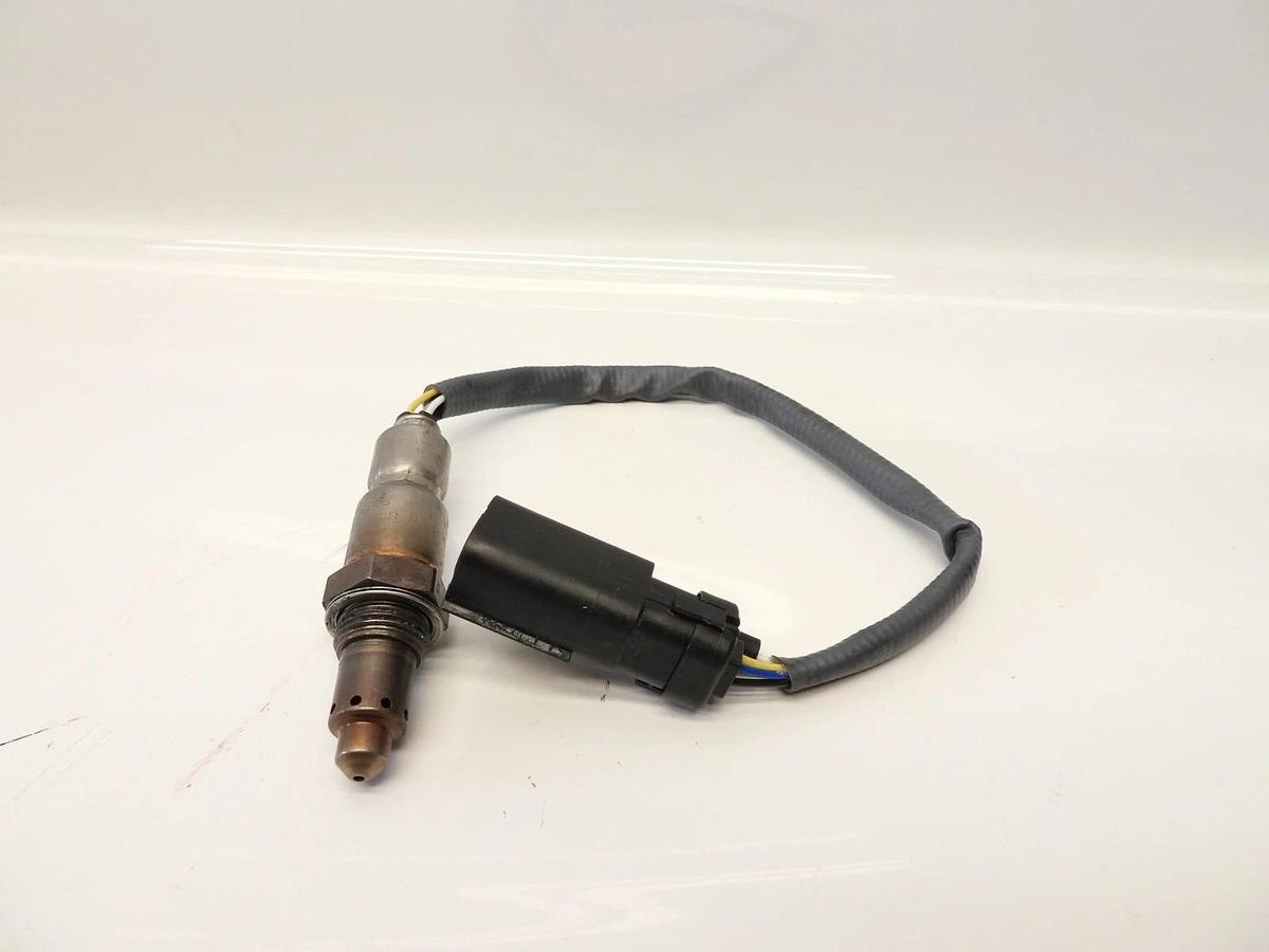 New Genuine GM Oxygen Sensor 19-20 Chevrolet Silverado 2.7L L4 Gas 12679935