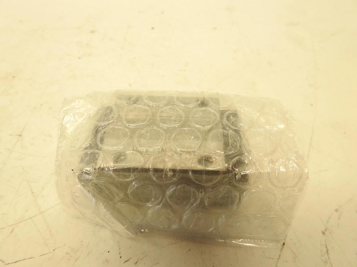 Lot Of 2 THK LM System HSR-15R Linear Guide Rail Bearing Block
