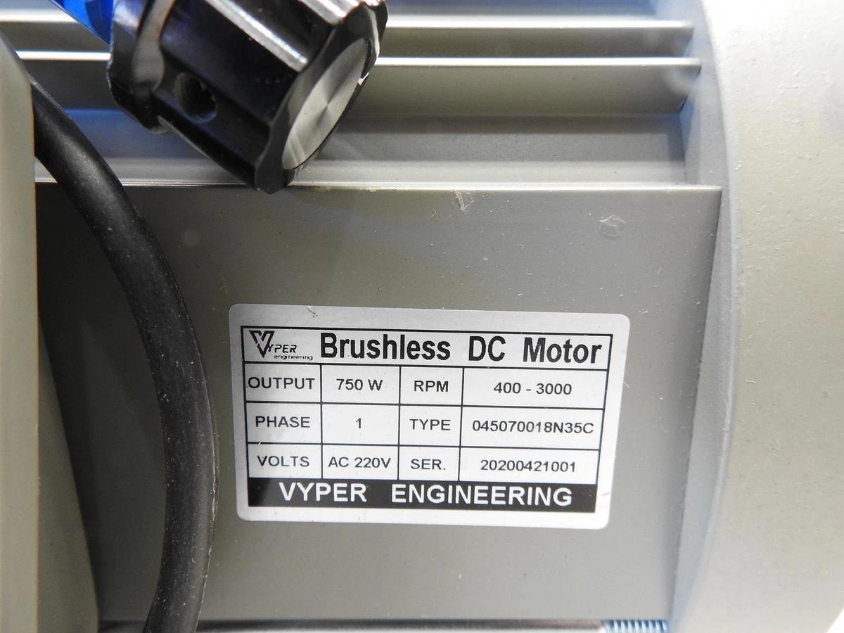 Vyper Brushless DC Fan Motor 045070018N35C  400-3000 RPM Phase 1 220V 750W