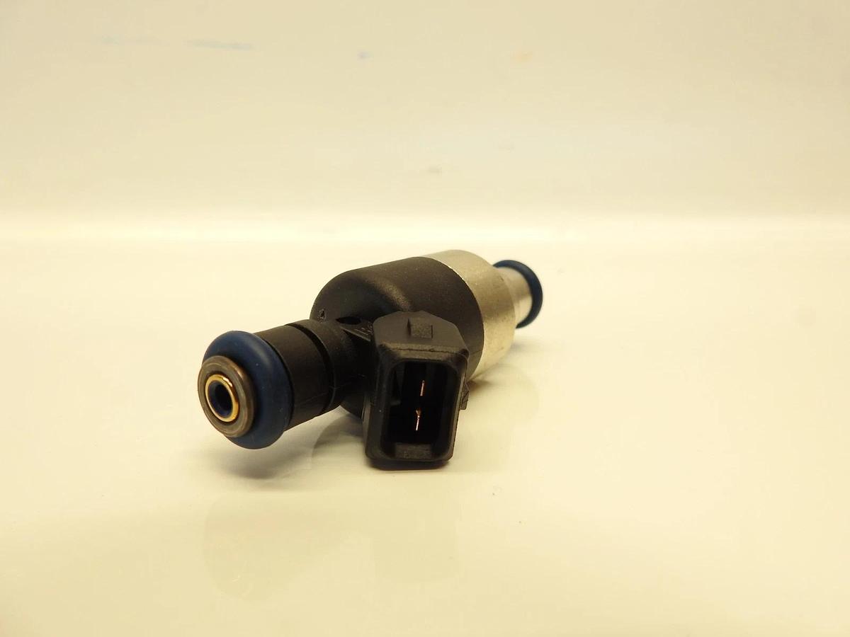 Standard Motor Products FJ47 Fuel Injector For 89-92 Camaro Corvette Firebird