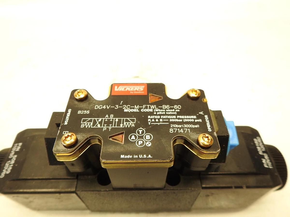 Vickers DG4V-3-2C-M-FTWL-B6-60 Directional Control Valve Eaton 871471 Solenoid