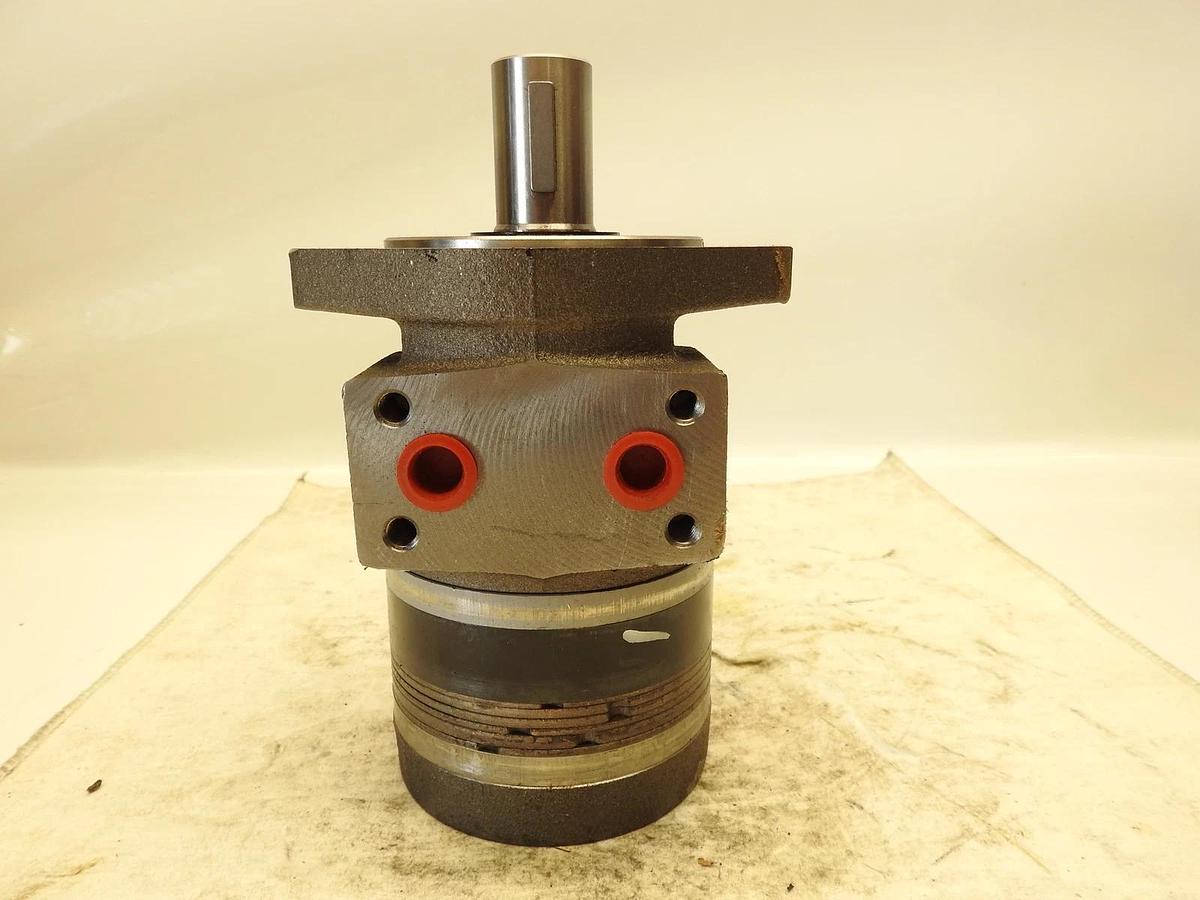 New Oem Parker 900-3999-41 Motor Sae "A" 2 Bolt Mounting 3-1/4