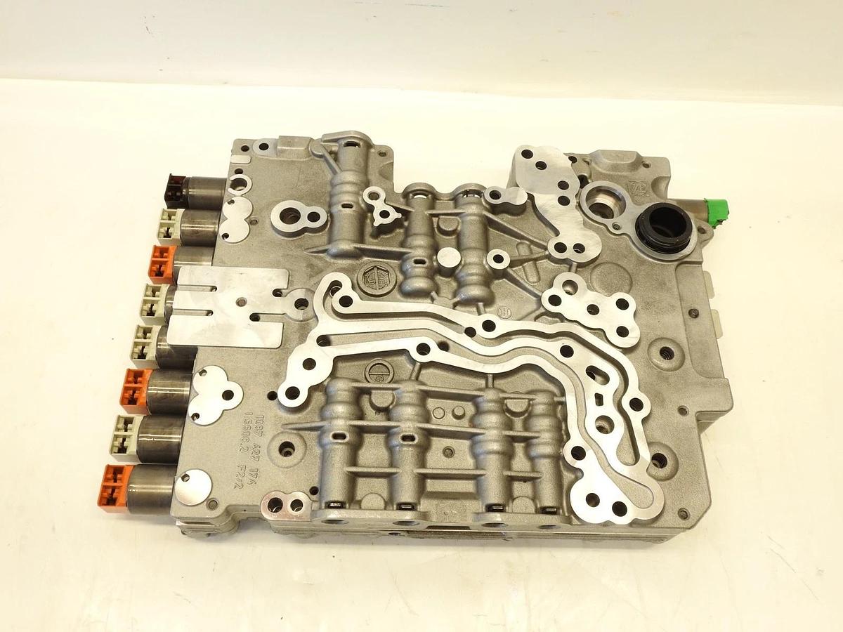 8HP70 ZF8HP70 Automatic Transmission Valve Body For BMW LAND ROVER JAGUAR 2010ON