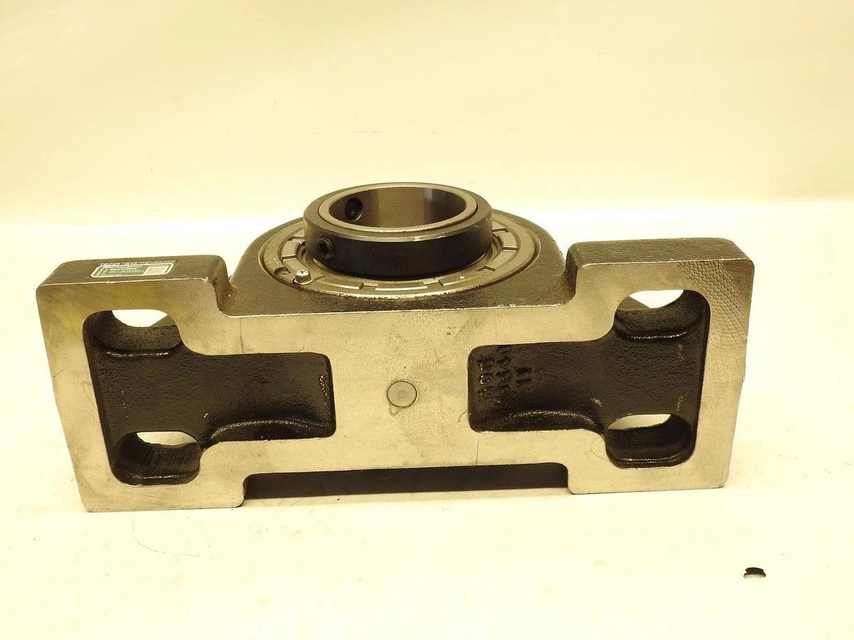 Rexnord ZPS5215F New Roller Bearing Pillow Block  2 15/16
