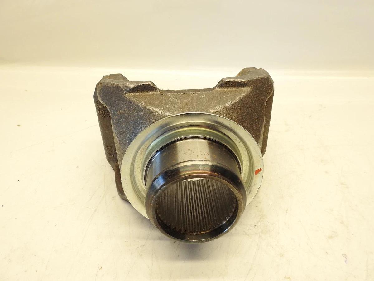 6-4-9001-1X NEW OEM DANA SPICER OUTPUT SHAFT YOKE END 6-4-8431-1, 649001X,648431
