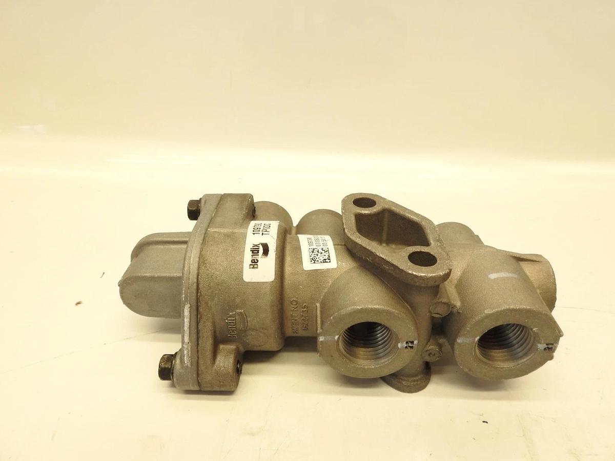 Genuine BRAND NEW Bendix Tractor Protection Valve TP-3DC 109790 065706109790