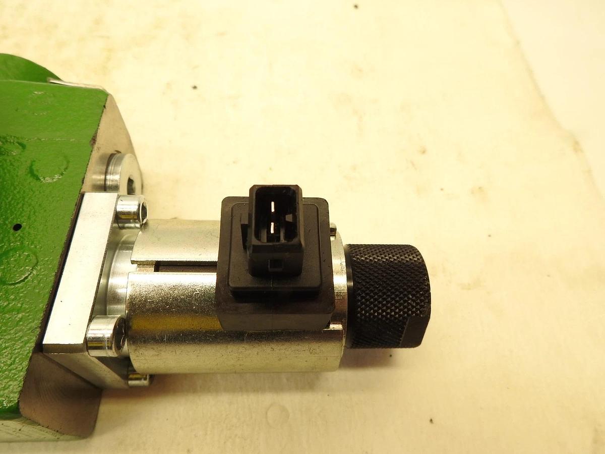 OEM John Deere SJ16056 Selective Control Valve TRACTOR 5085M 5100M 5100MH 5115