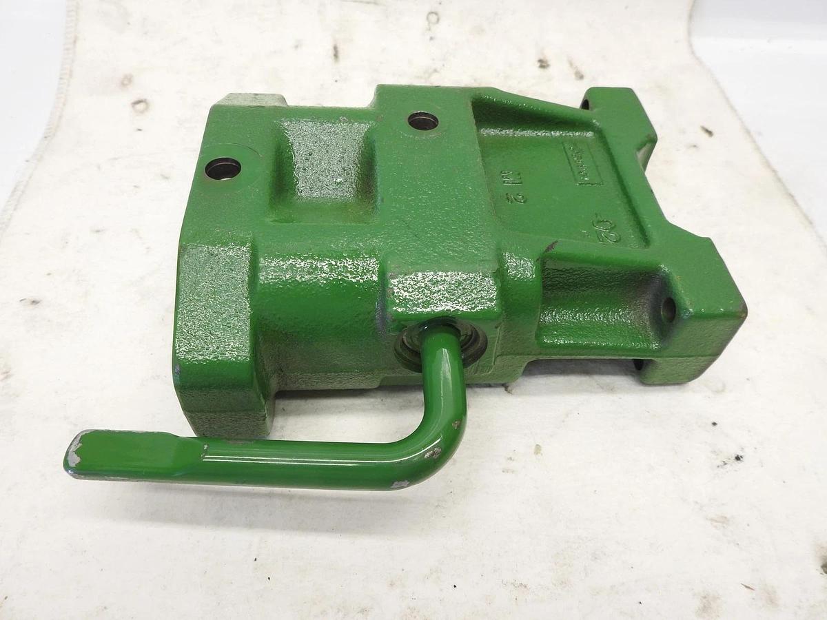 New Breakaway Coupler John Deere 8245R 8270R 8285R 8330 8335R 8310R RE559660