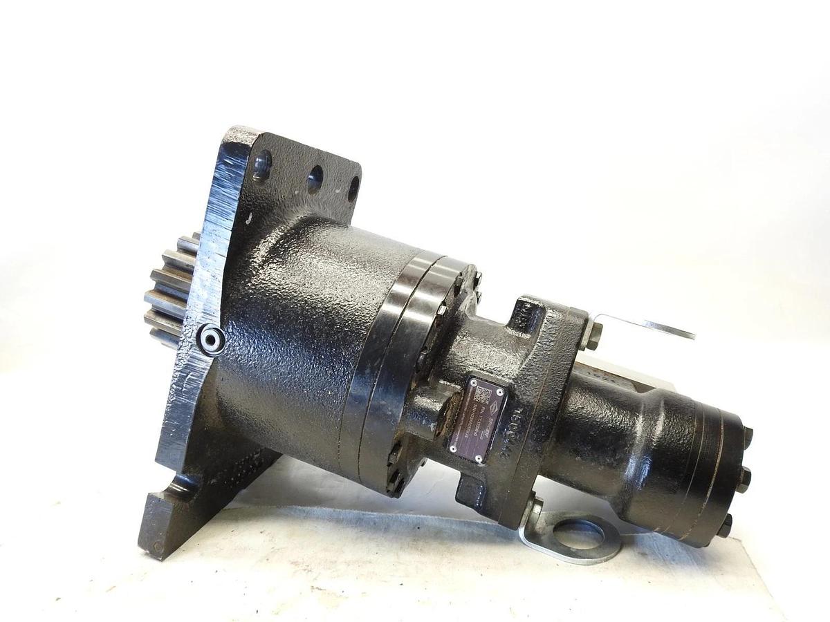 New Genuine Oem JLG 1001229810 Swing Motor/Hub Assembly