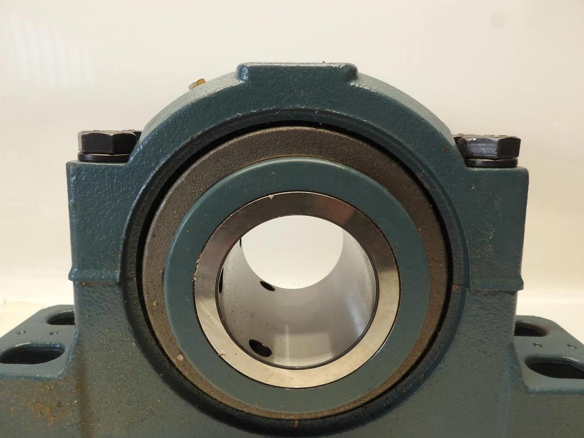 Genuine Dodge P4B-DI-304R 023359 Pillow Block Roller Bearing 3.2500 in Bore